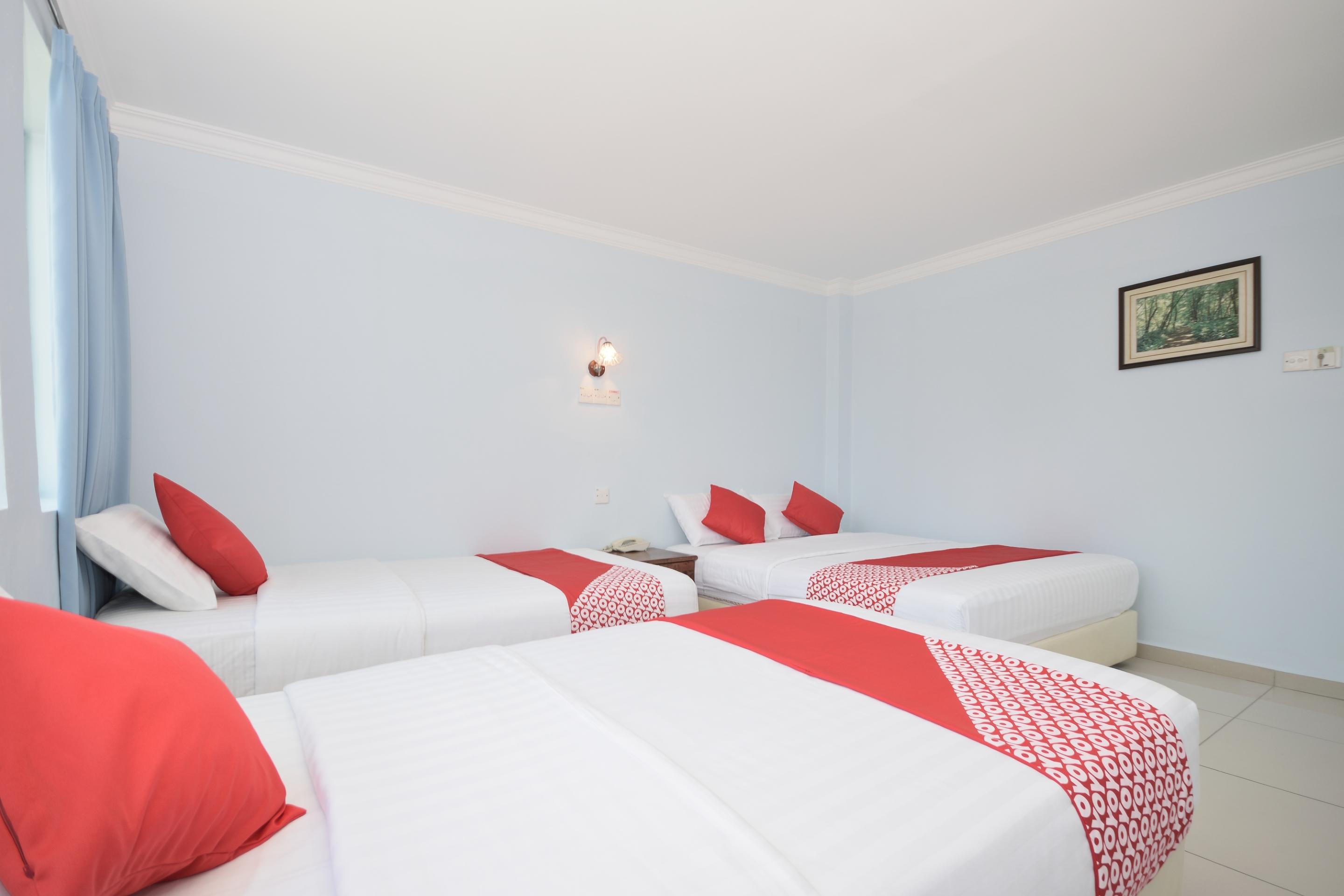 Super Oyo 969 Hotel Pantai View Λαμπουάν Εξωτερικό φωτογραφία