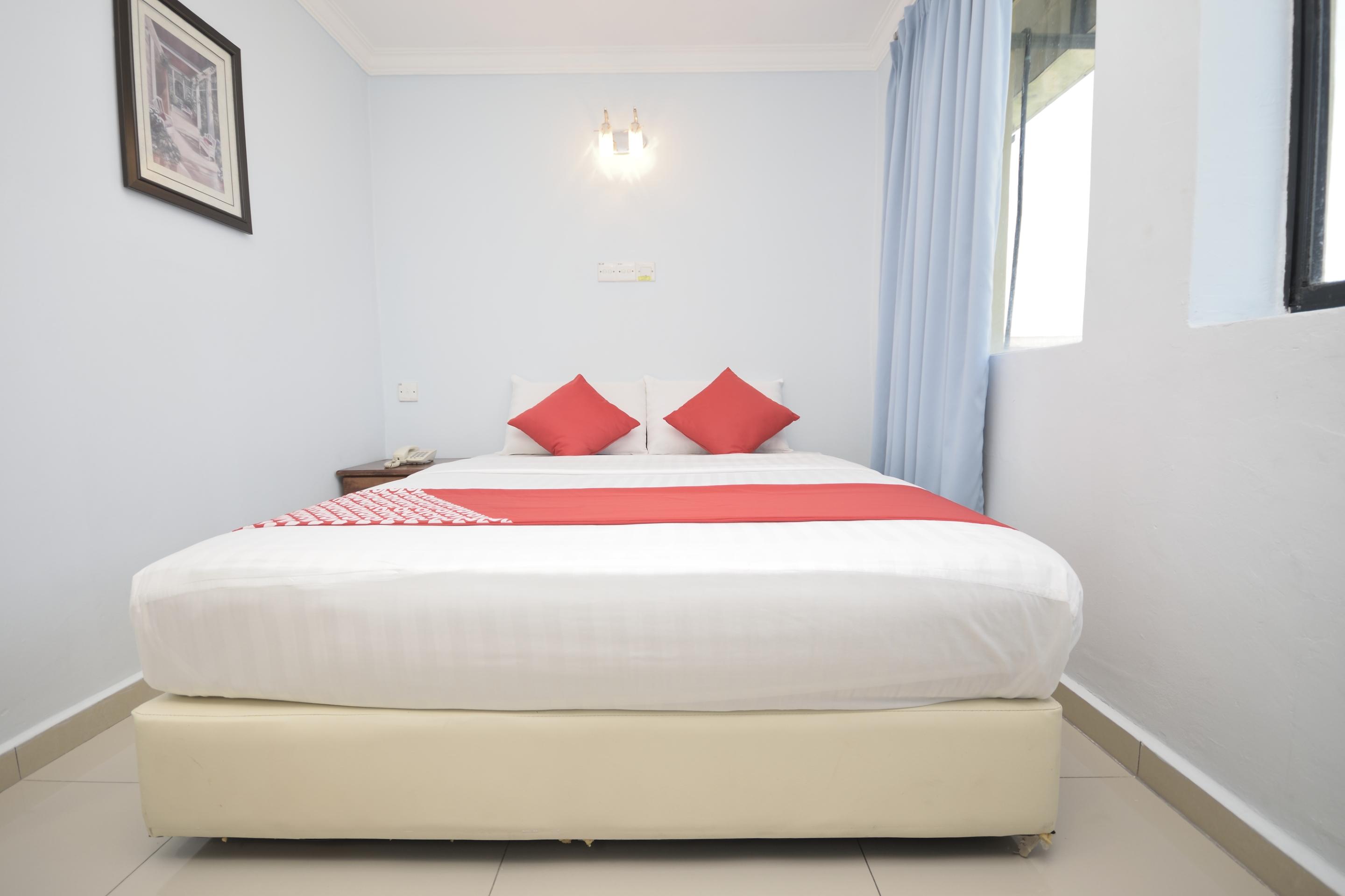 Super Oyo 969 Hotel Pantai View Λαμπουάν Εξωτερικό φωτογραφία