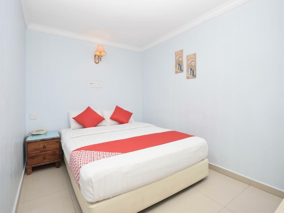 Super Oyo 969 Hotel Pantai View Λαμπουάν Εξωτερικό φωτογραφία