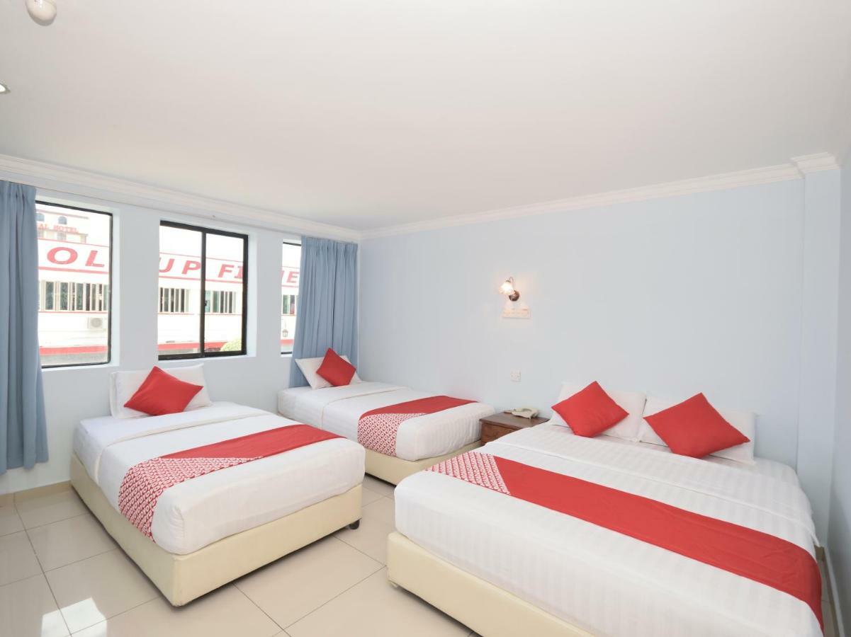 Super Oyo 969 Hotel Pantai View Λαμπουάν Εξωτερικό φωτογραφία